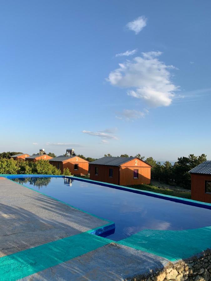 Zhayr Resort & Dive Drakhtik Exteriör bild
